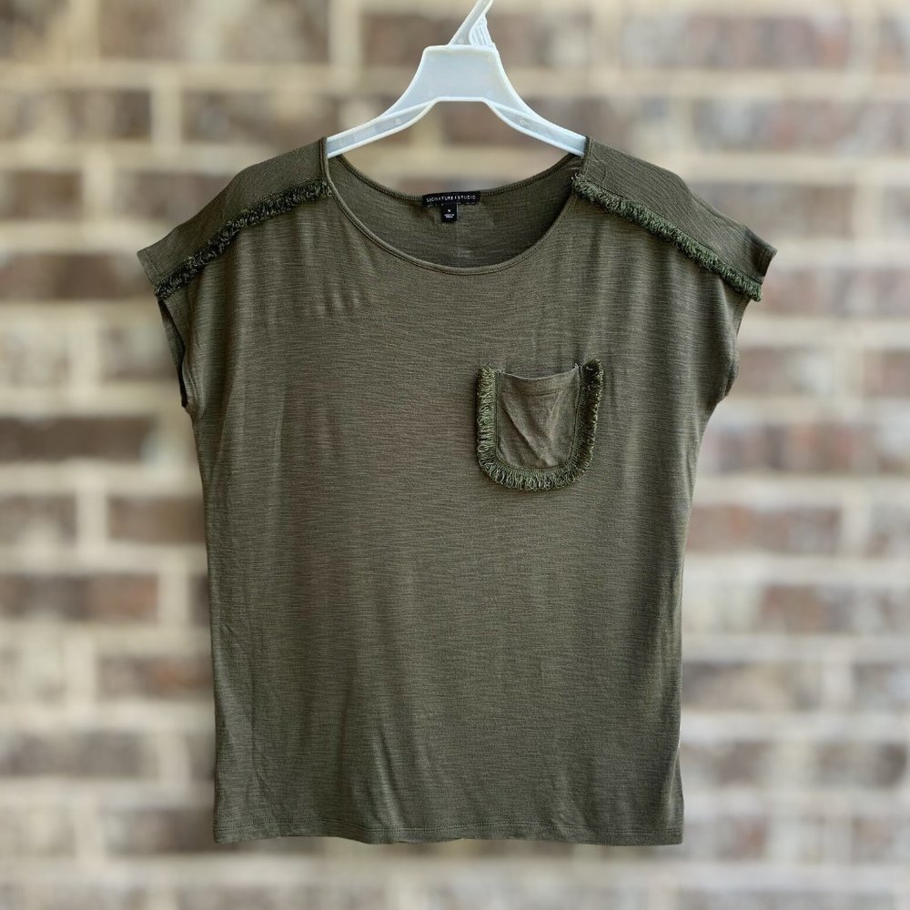 Signature Studio Women's Short Sleeves Top Blouse Tee Fringe Details Size S